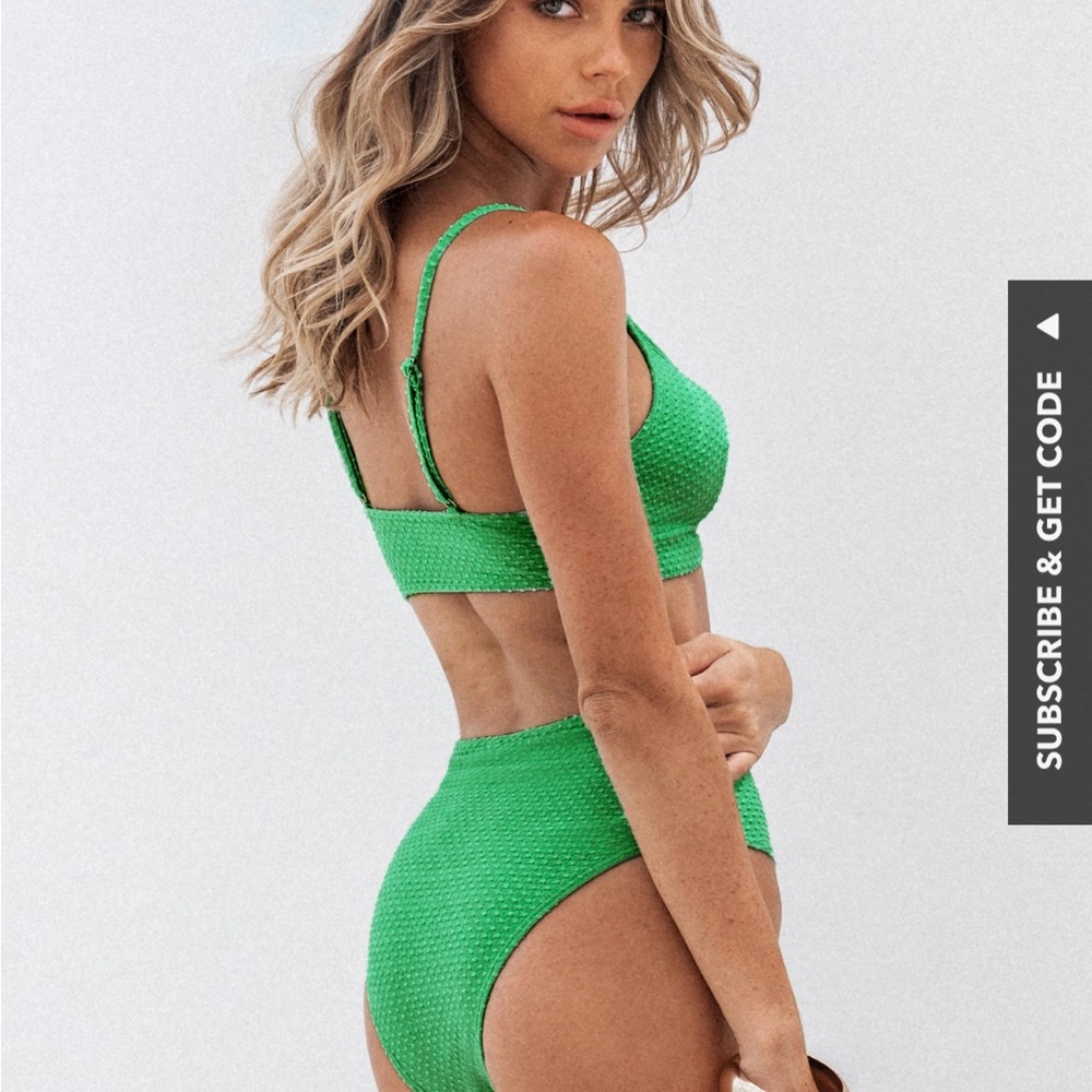 Green Textured Bralette & High Waist Bikini Set - Picture 2 of 7